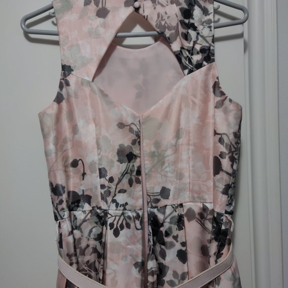 Eliza J dress. - Picture 2 of 11